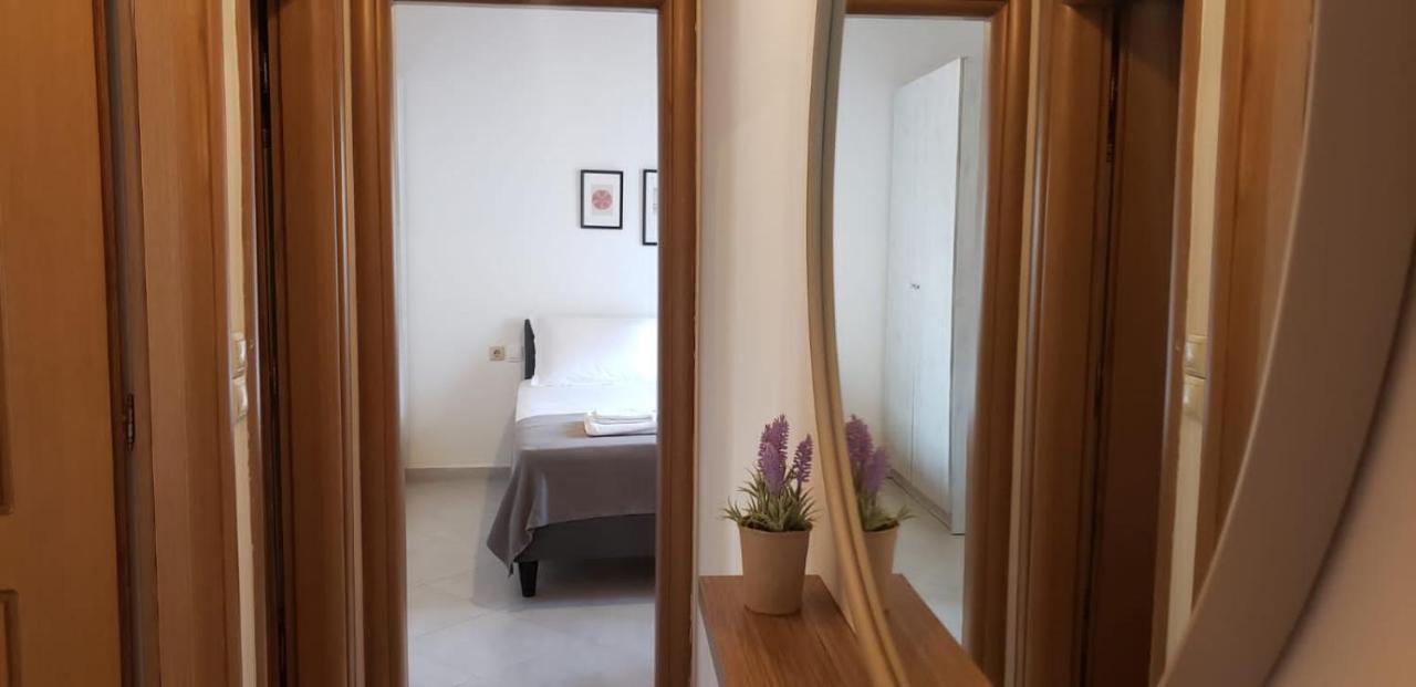 Michalis, 2-Bedroom Apartment In Saranda Exteriör bild